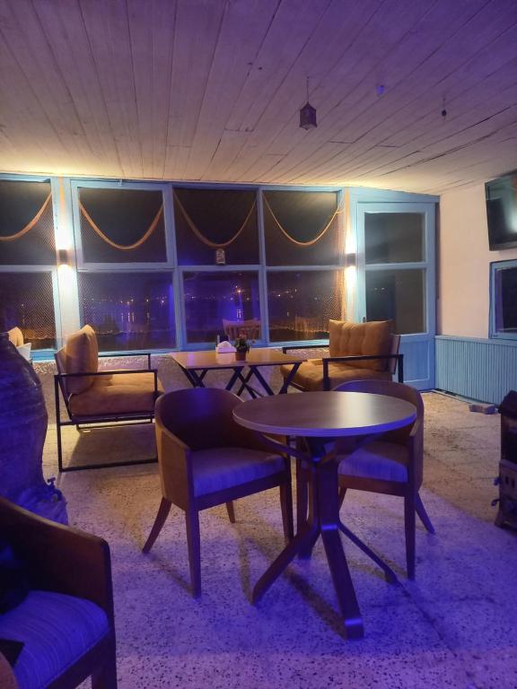 Posezení v ubytování İMREN'S OTEL