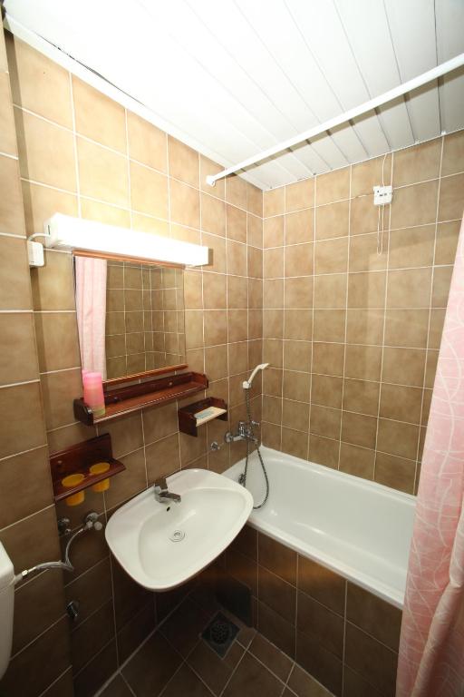 Koupelna v ubytování ApartHotel Kopaonik