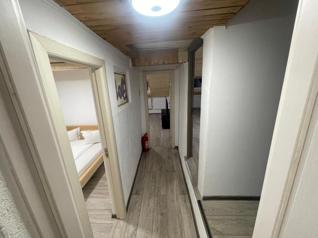 Postel nebo postele na pokoji v ubytování Vila Rustik Straja