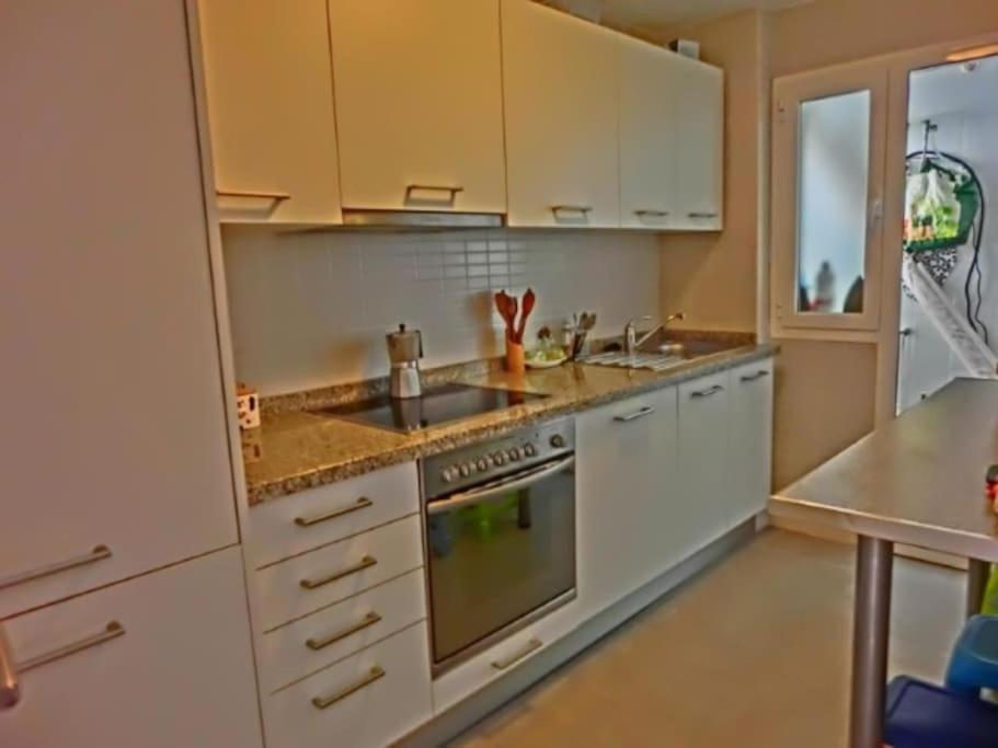 Fotografia z galérie ubytovania Apartamento Ático Buganvillas v destinácii San Luis de Sabinillas
