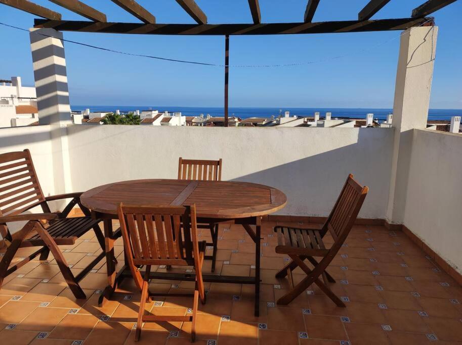 Fotografia z galérie ubytovania Apartamento Ático Buganvillas v destinácii San Luis de Sabinillas