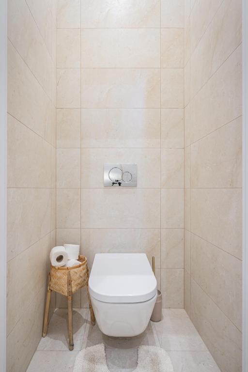 A bathroom at Budapest Eye Residence