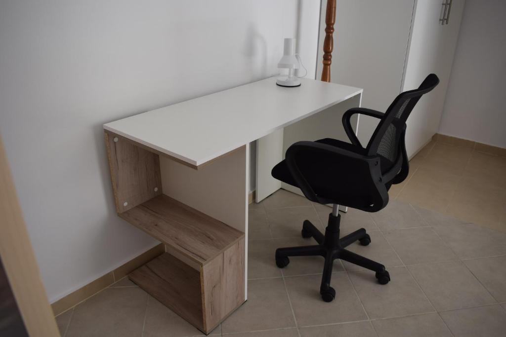 Zdjęcie z galerii obiektu R apartment w mieście Artemida