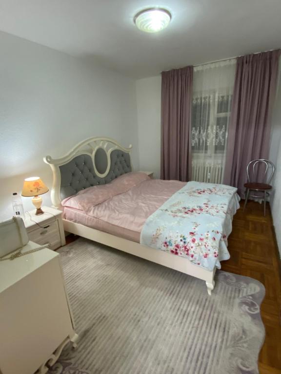 Hellen apartament Suceava - Housity
