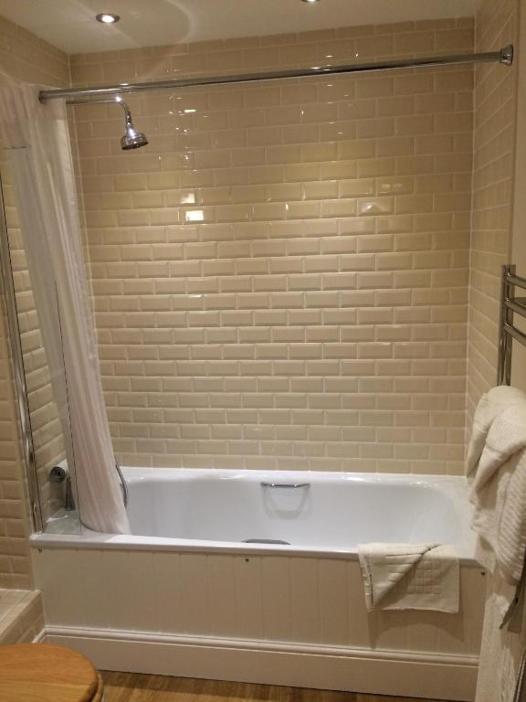 Um banheiro em Trearddur Bay Hotel