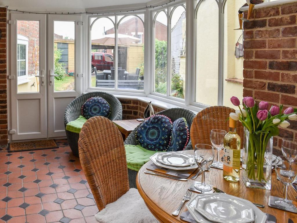 Cliff Hill, GorlestononSea Updated 2023 Prices