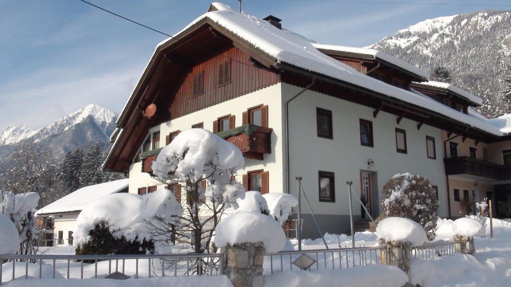 Nespecifikovaný výhled na hory nebo výhled na hory při pohledu z apartmánu