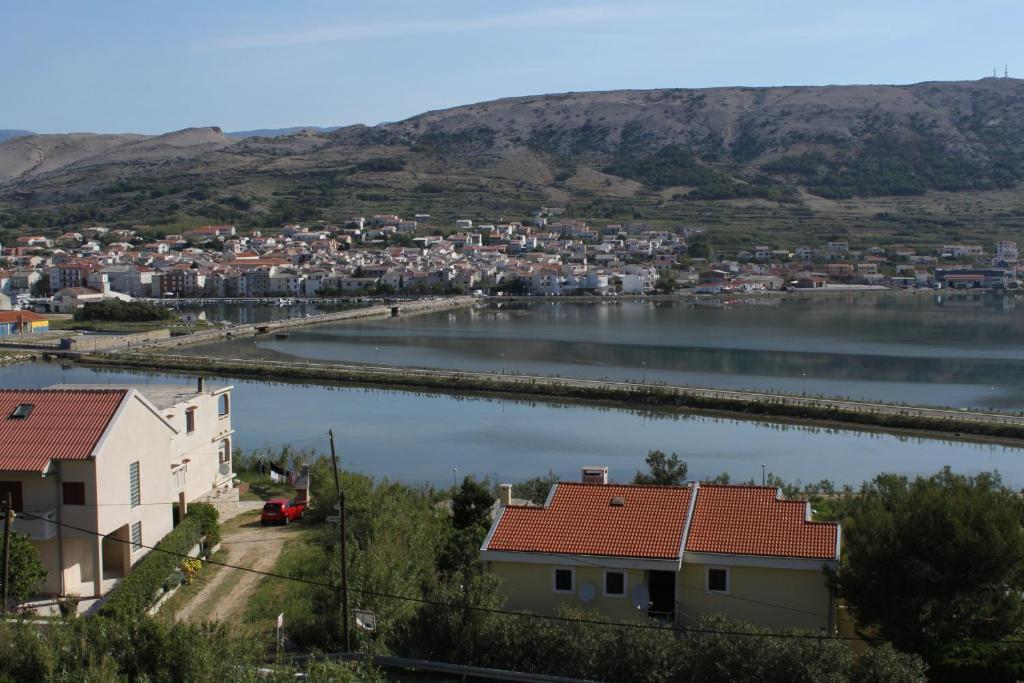 Fotografia z galérie ubytovania Apartments by the sea Pag - 6273 v destinácii Pag