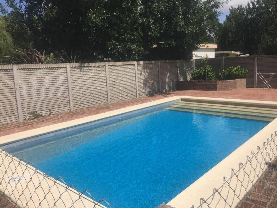 Casa Departamento Funes Buena Vista Cochera Pileta