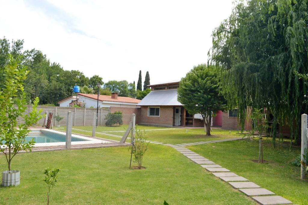 Casa Departamento Funes Buena Vista Cochera Pileta