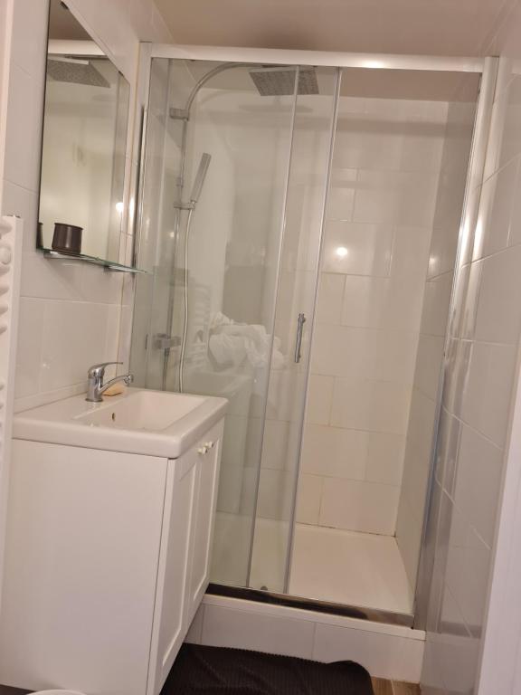 Fotografia z galérie ubytovania Appartement calme et pratique. v destinácii Tours