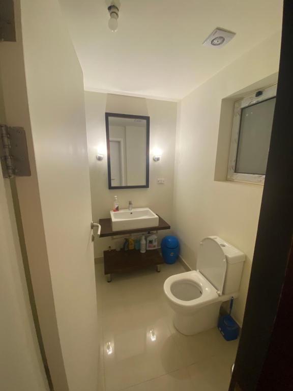 Koupelna v ubytování A studio in Veranda Sahl Hasheesh