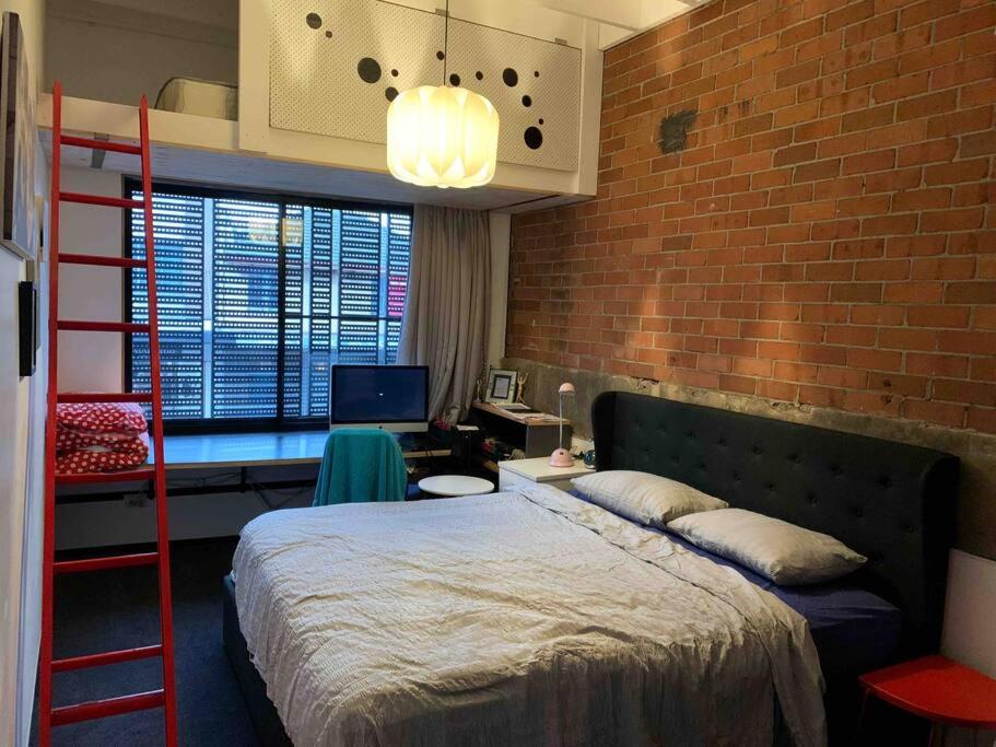 JAM House Award winning warehouse conversion - Housity