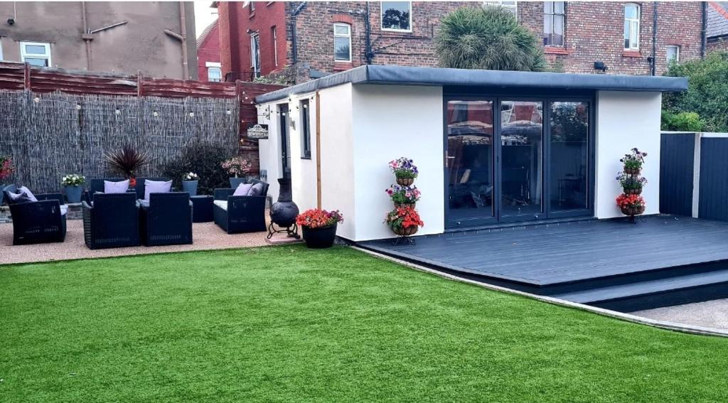 Lovely unit elgin drive Coastal Bliss Your Seaside Retreat with City