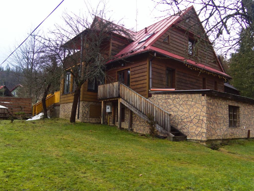 Budova, v ktorej sa horská chata nachádza