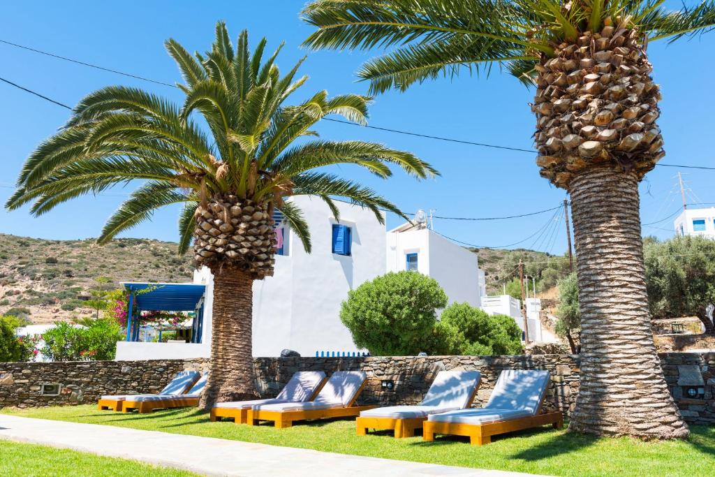 Zahrada ubytování KALYPSO ACCOMMODATION SIFNOS