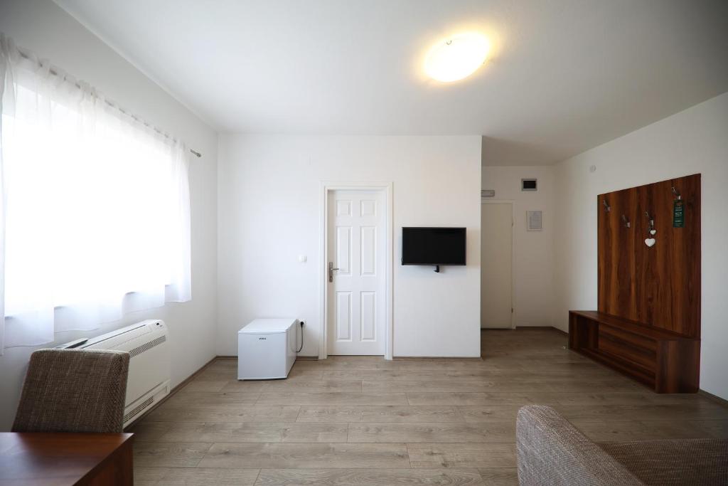 Hotel Murter - Deluxe Doppelzimmer Mit Balkon Und Meerblick