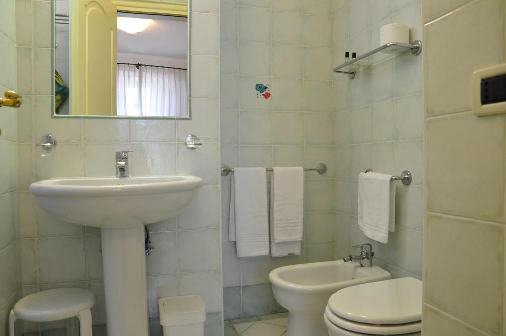 Koupelna v ubytování Hotel Riviera