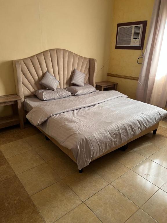 Krevet ili kreveti u jedinici u okviru objekta سويتات مفروشة