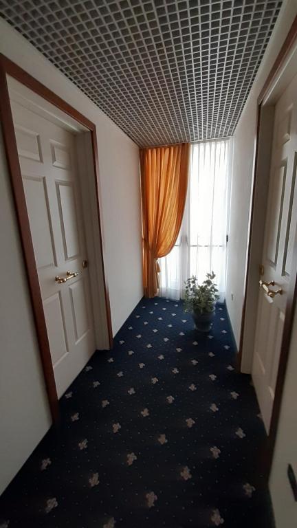 Kép Hotel Trevi Riccione, in centro sul mare con cucina szállásáról Riccionéban a galériában