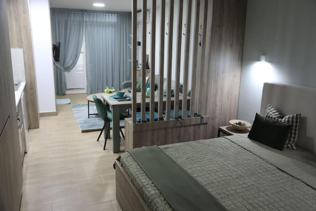 Kosta's Home - Image 7