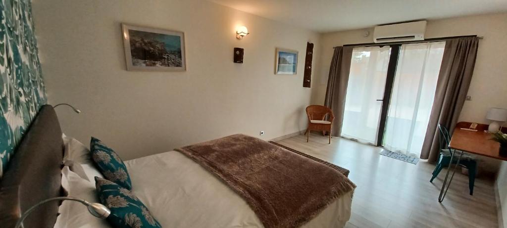 Au Petit Pressoir - Double Room
