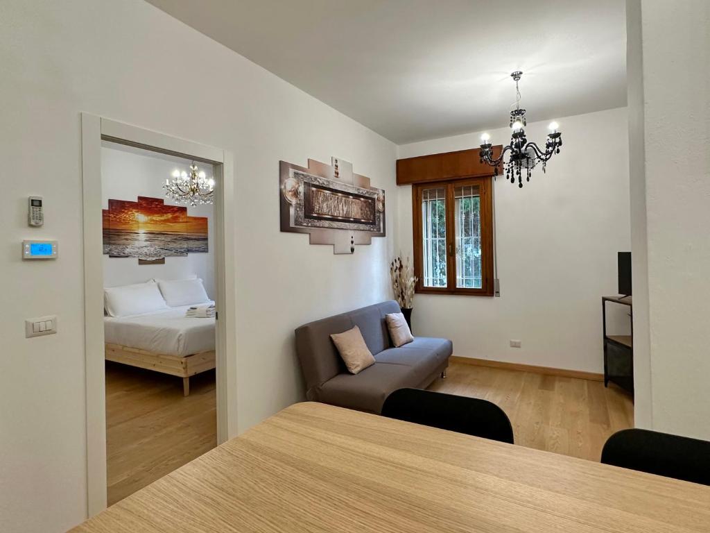 A bed or beds in a room at Eclectic Space Padova two apartments