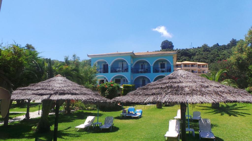 A garden outside Fiore Beach Studios
