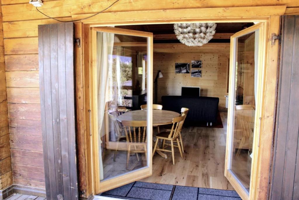 Fotografie z fotogalerie ubytování Chalet AS des Pics v destinaci Nendaz