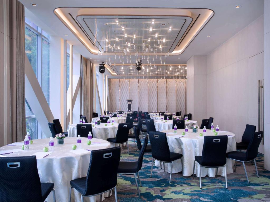Ресторан / где поесть в Mercure Singapore Bugis