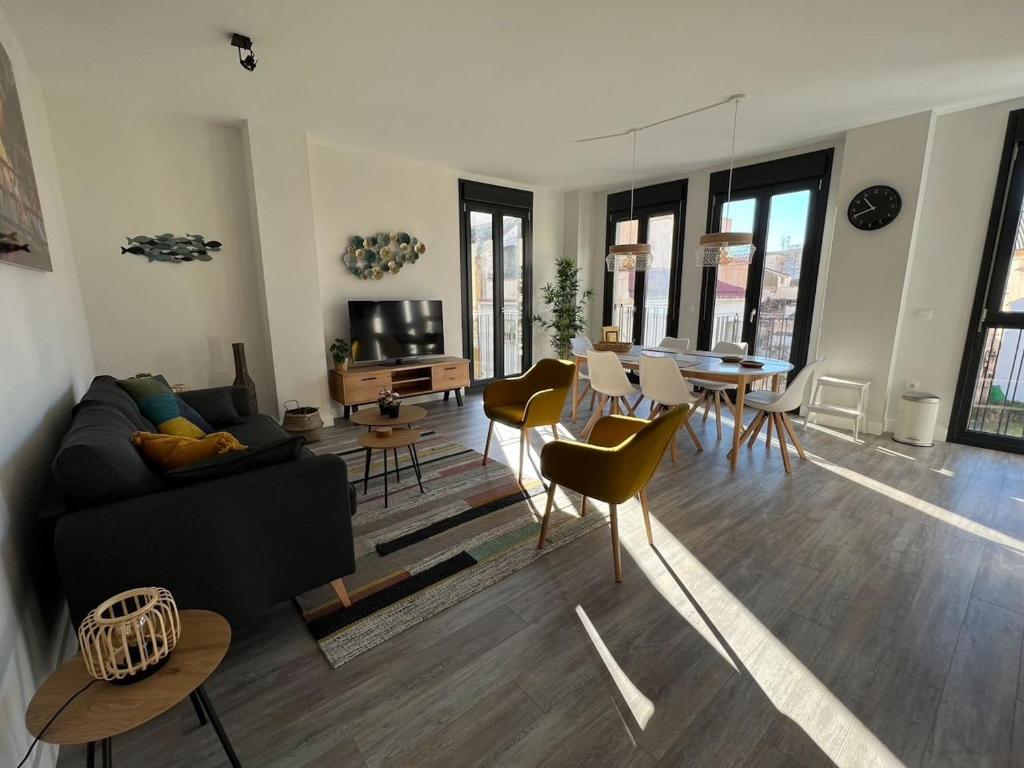 Posedenie v ubytovaní Holidays2Malaga Alta Downtown Pool Paddle and Parking New building