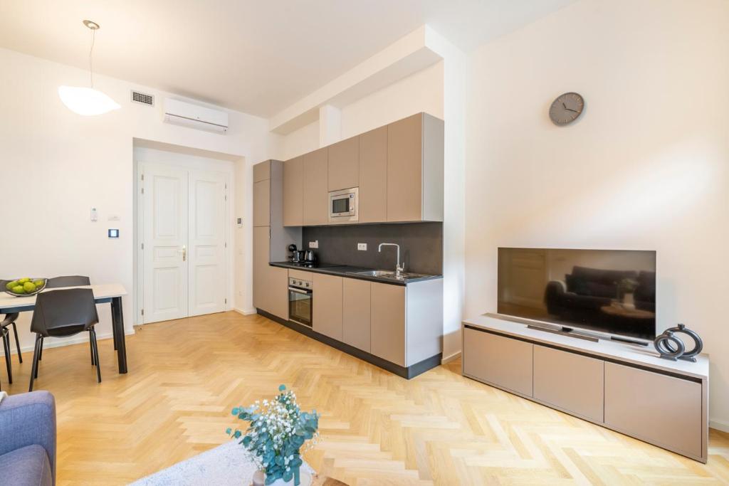 Petrin Tower Residence - Resim 21