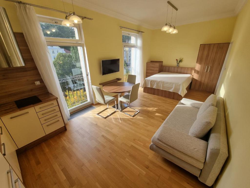 TV a/nebo společenská místnost v ubytování Apartmán Orsten