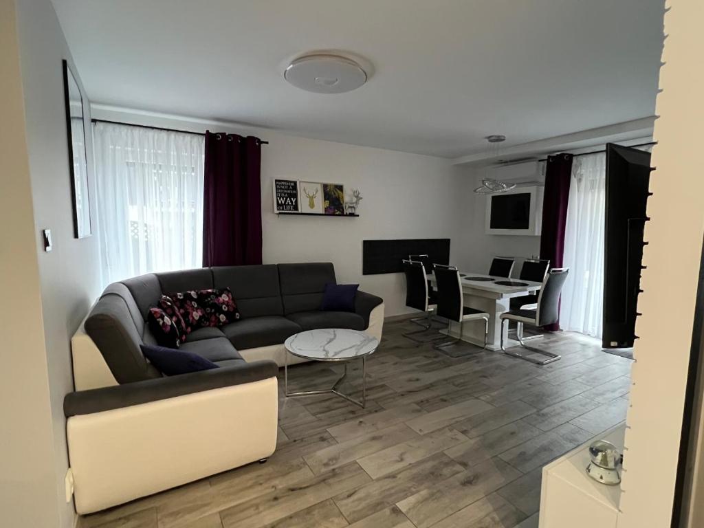 Apartament Złote Łąki - Housity