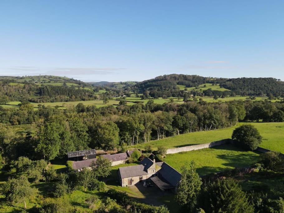Tranquil getaway on edge of the Brecon Beacons - Appartement De Deux Chambres