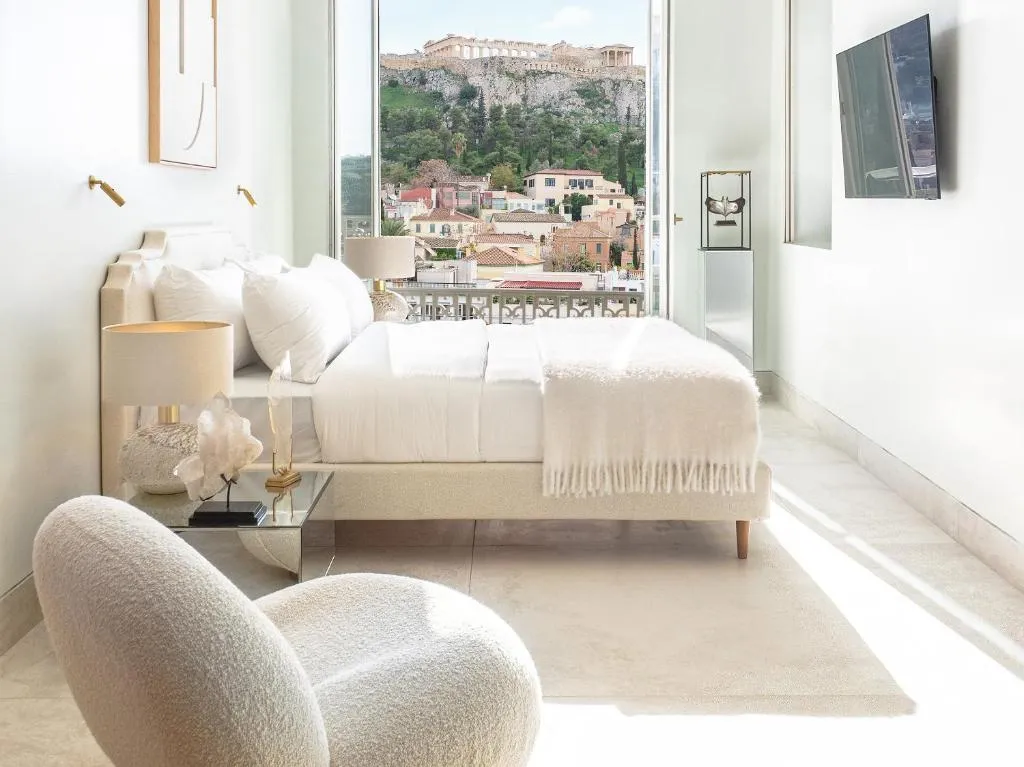 Acropolis Luxury Junior Suite
