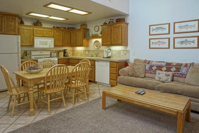 Aspen Meadows 11