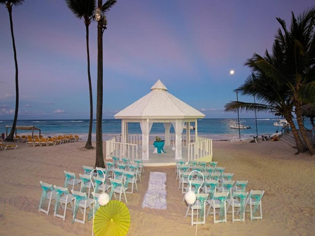 Ocean Blue & Sand Beach Resort - All Inclusive photo