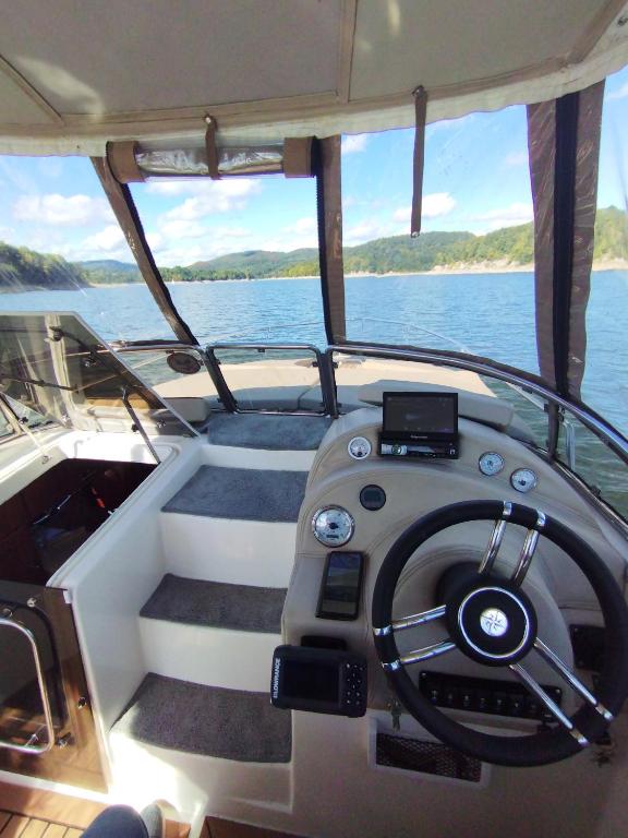 Zdjęcie z galerii obiektu River San yacht w mieście Rajskie