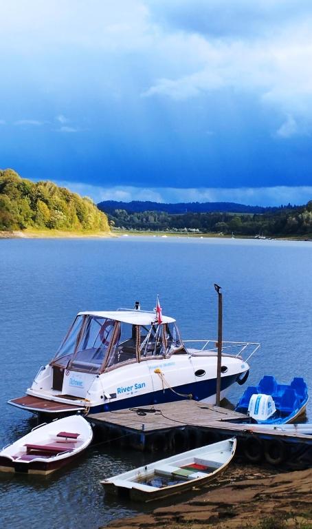 Zdjęcie z galerii obiektu River San yacht w mieście Rajskie