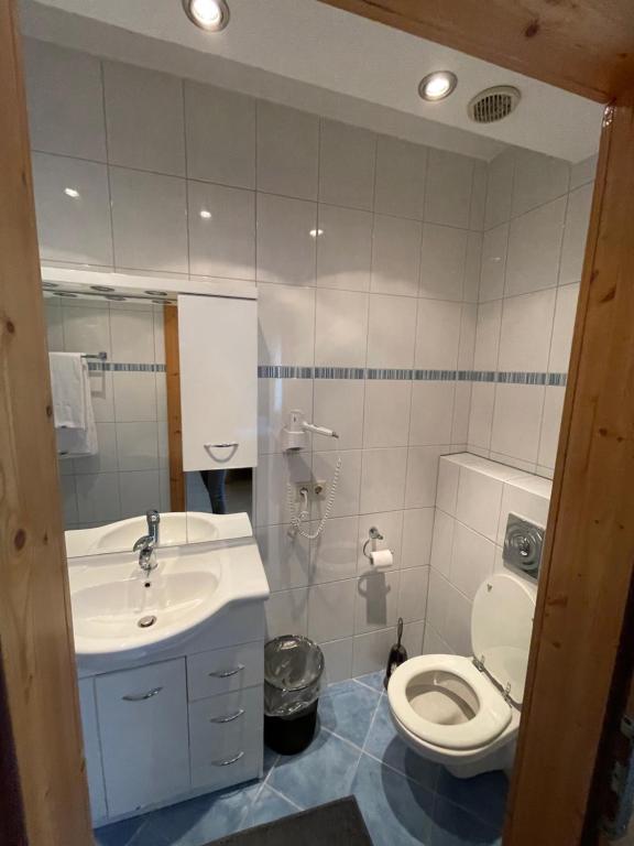 Koupelna v ubytování Waldrestaurant VIDA