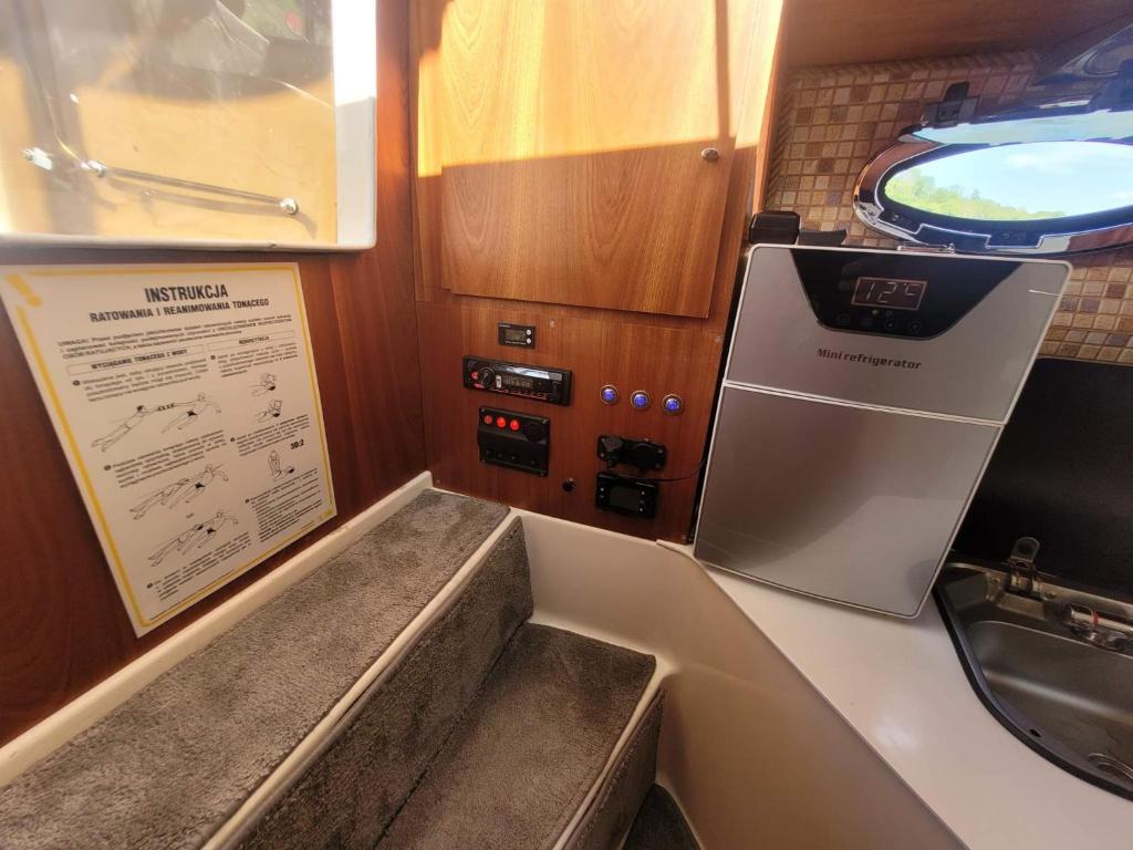 Zdjęcie z galerii obiektu River San yacht w mieście Rajskie