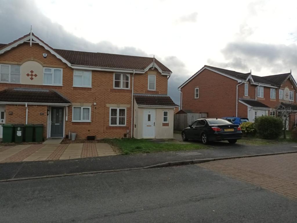 Leicester 3 bedrooms house near fosse shopping park, Kirby Muxloe (updated prices 2024)
