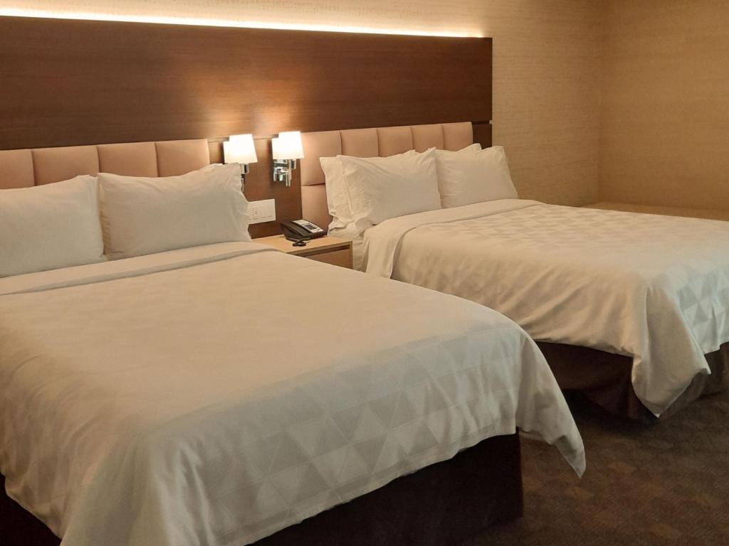 Holiday Inn Guatemala, an IHG Hotel - Habitación Doble Estándar Con Dos Camas Dobles