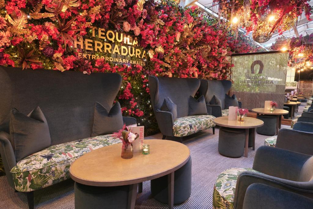 Tigerlily - Resim 34