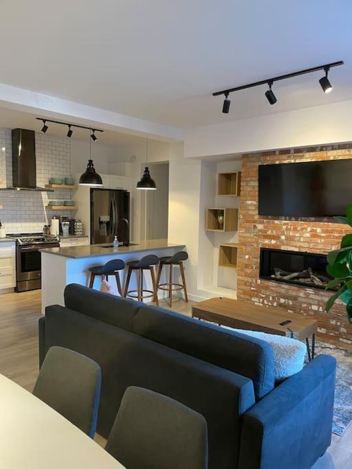 Kuchyň nebo kuchyňský kout v ubytování 871 shefford suite 207 3chambres
