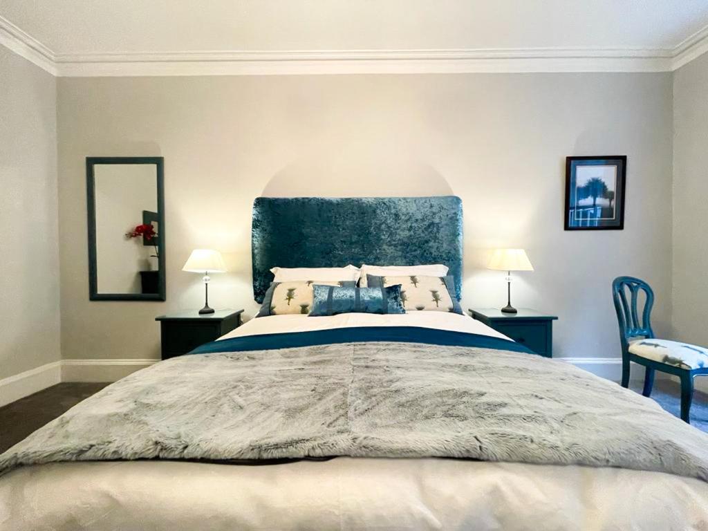 2Bed, Private Garden & Fireplace, Near Water of Leith - Appartement De Deux Chambres