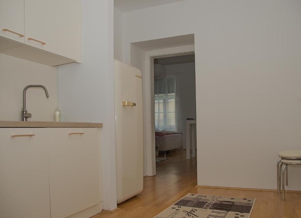 White Lotus Apartment - 5