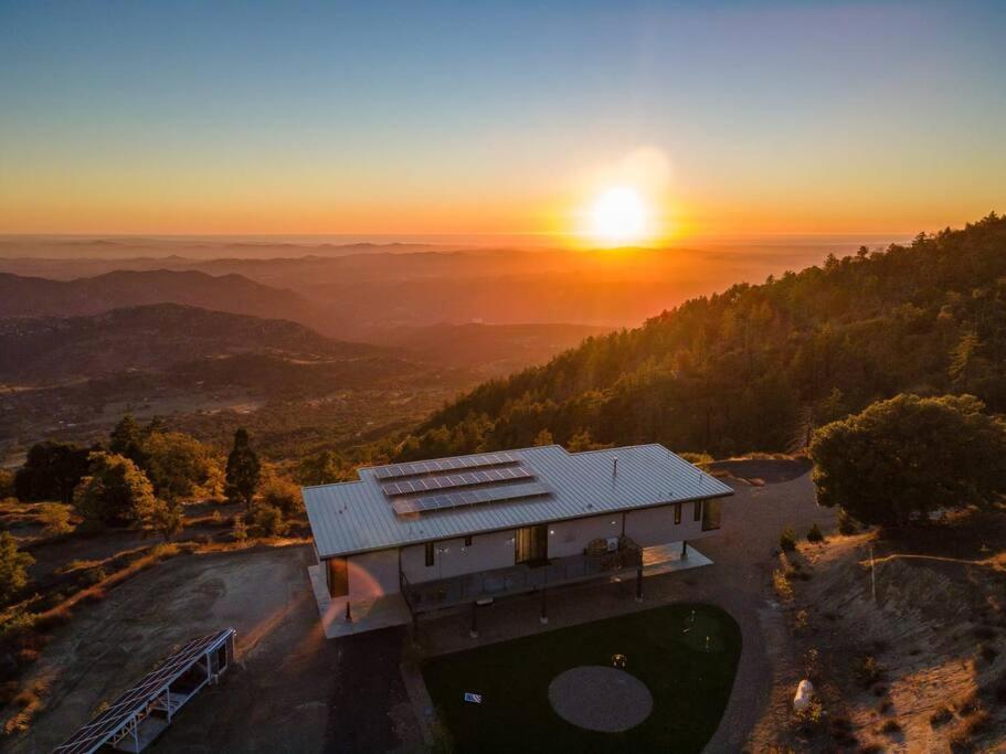 Vacation Home Most Amazing Mountain Views in San Diego County 3 night