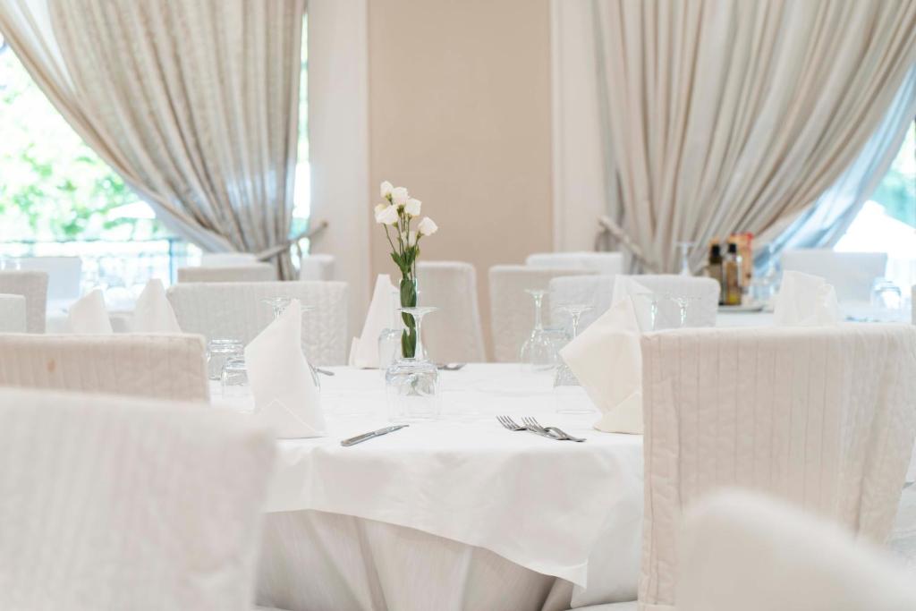 Restaurace v ubytování Grand Hotel Elite